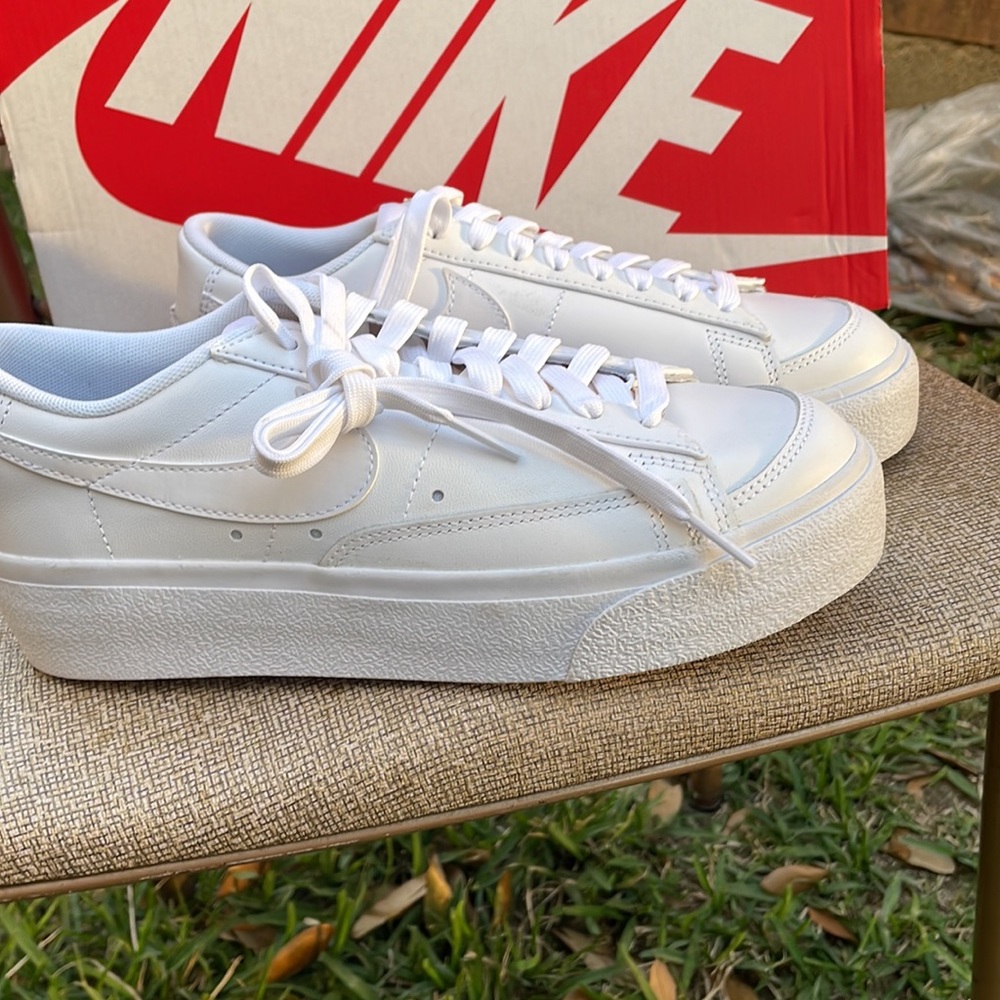 COPY - Nike Blazer Low Platform dj0292-100 women7 - Picture 4 of 8